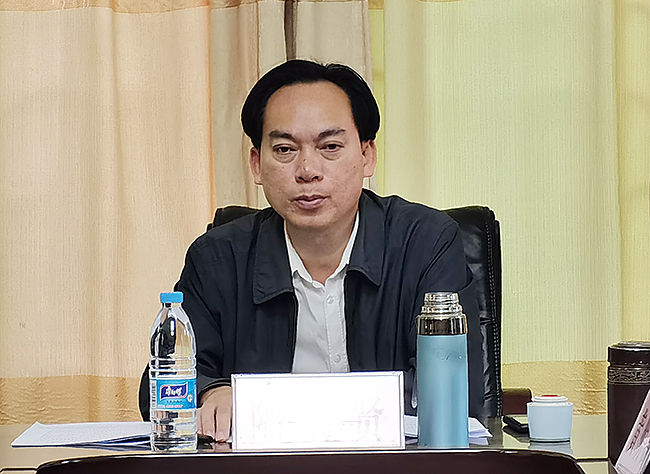 党组成员、局长陆明贤作总结发言.jpg