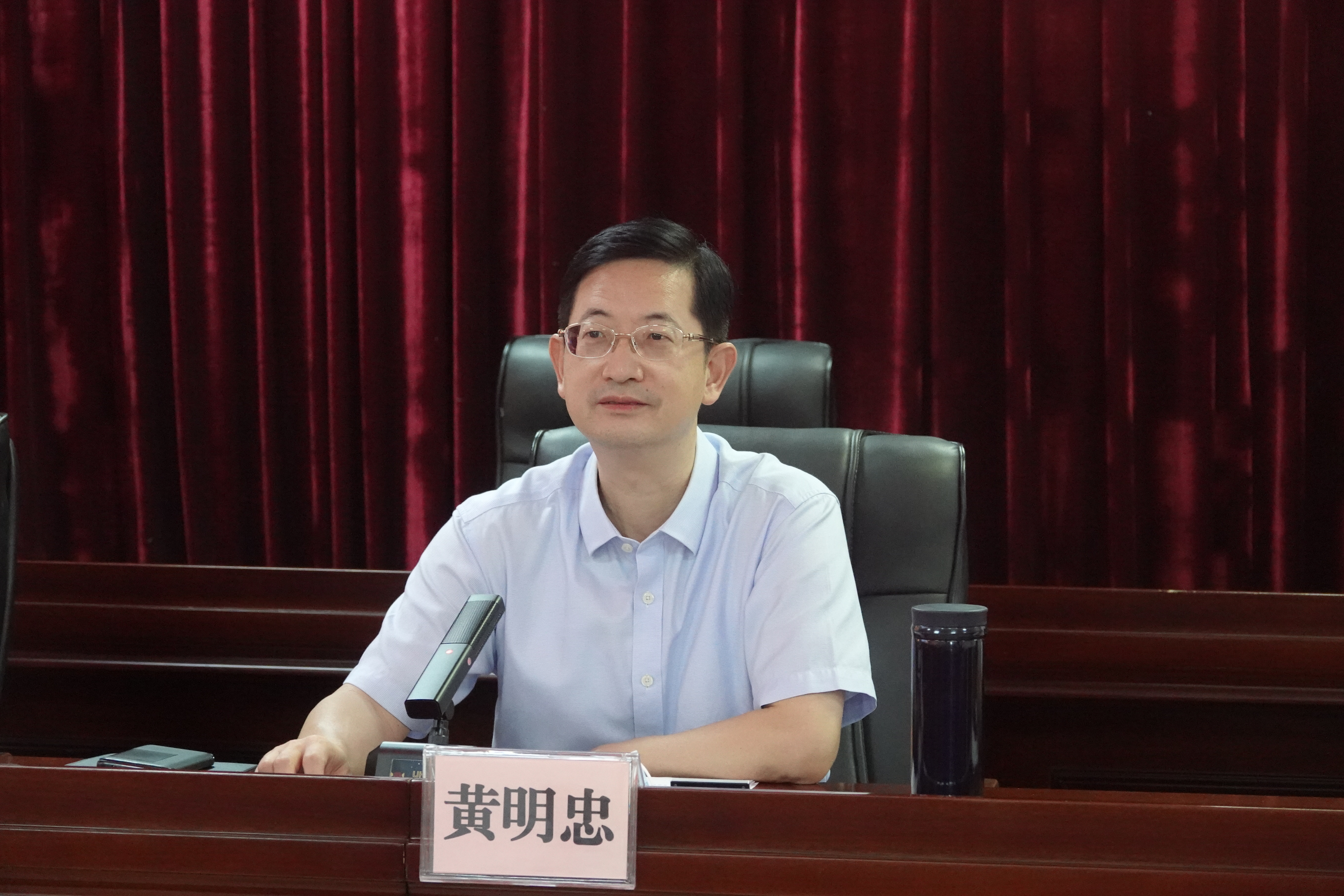 黄明忠.JPG